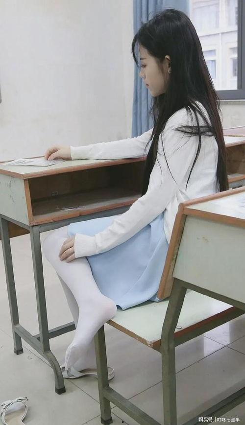 丝袜女教师视频,揭秘校园时尚潮流